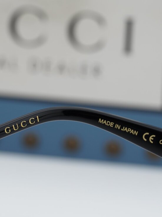 Gucci GG0592S 002 Square Sunglasses - Black/Gold\\Smoke Gradient main image 4